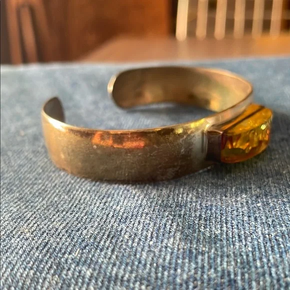 Old Pawn Vintage .925 Sterling Silver Bracelet with Moss Green Amber Stone - Picture 3 of 9